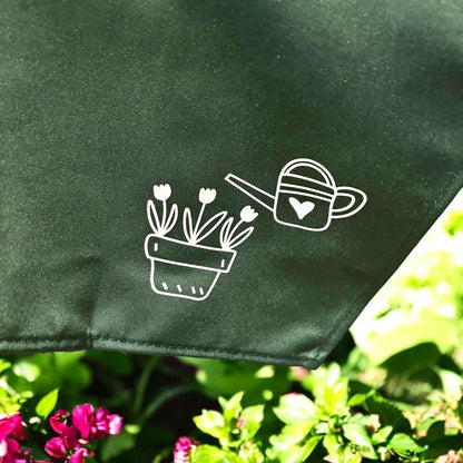 Garden Apron with Pockets – Green with Charming Design Choices